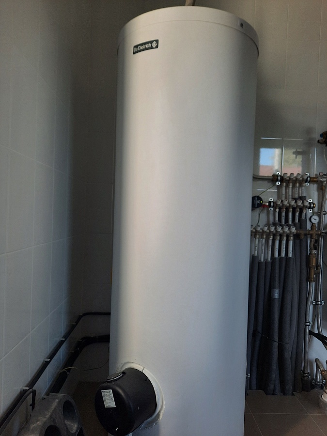 Частный дом с отдельным зданием и тепловым пунктом в Лен. области